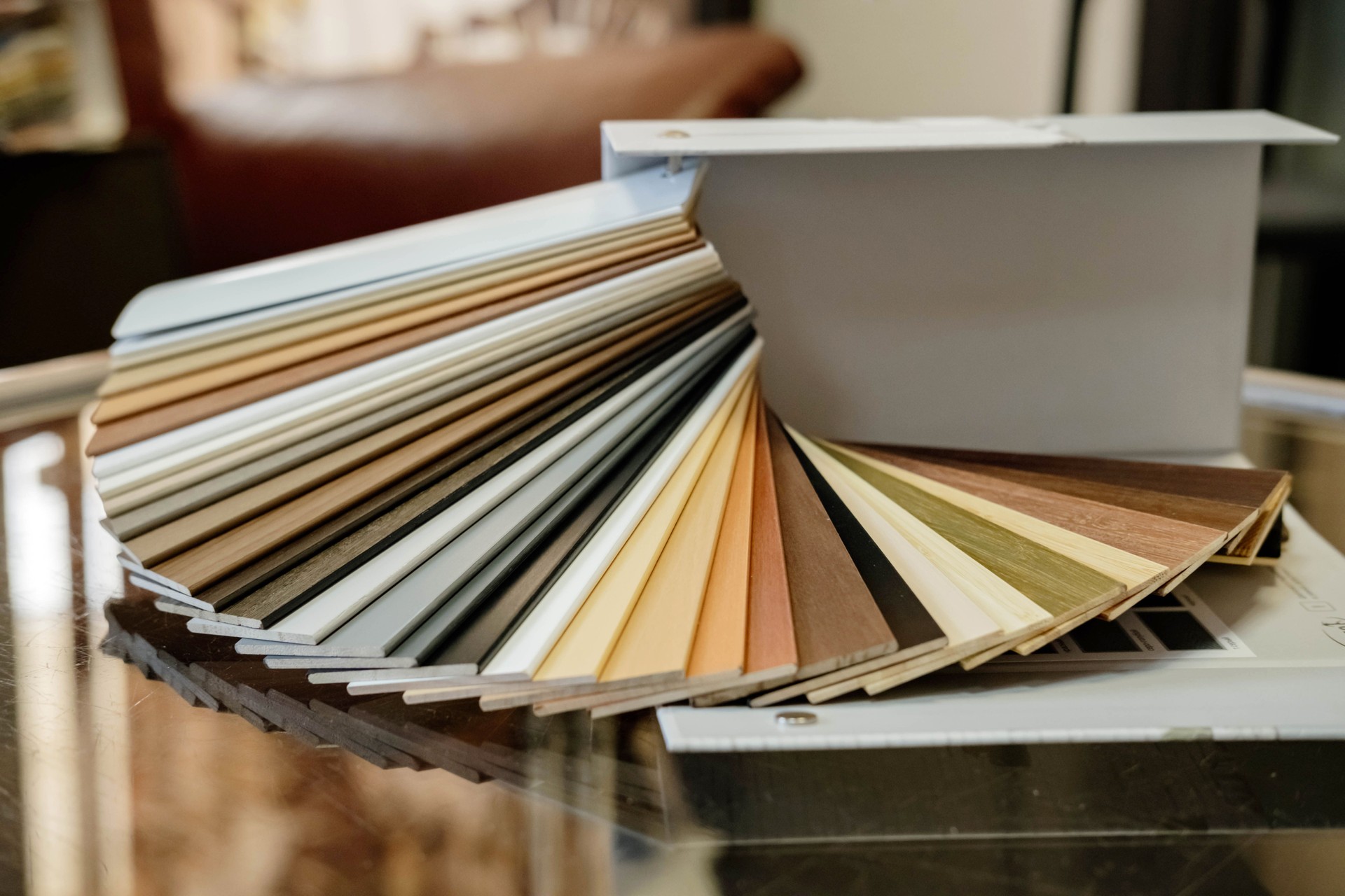 Samples of wooden blinds for windows in a store